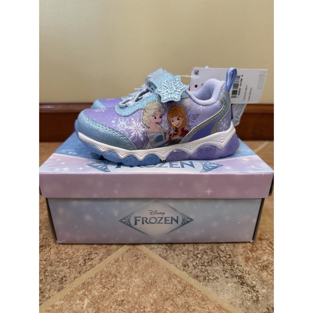 Toddler Girls' Disney Frozen Light Up Elsa & Anna Sneakers Size 6 NWB Shoes